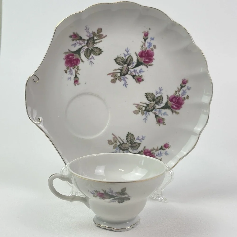 Vintage Dessert Plate and Cup Scalloped Roses Hand Painted Tea And Cake Snack‎